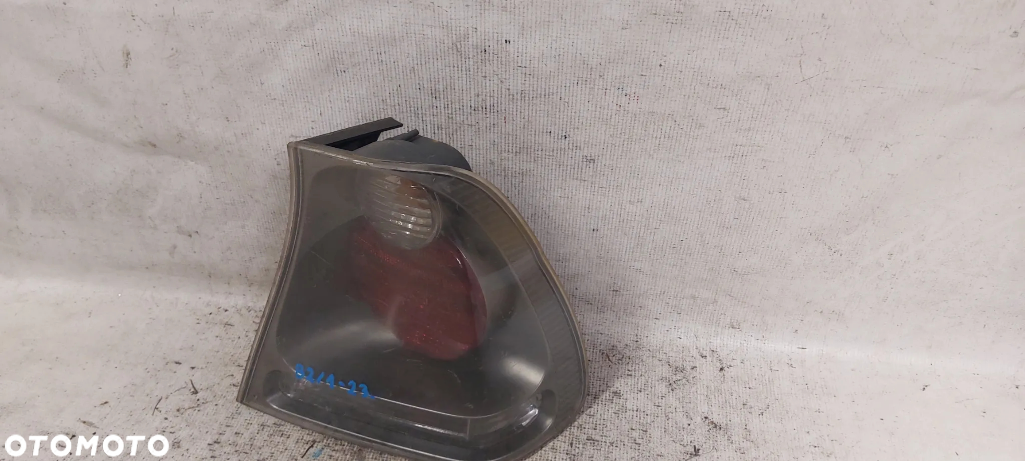 .  TYL TYLNA LAMPA PRAWA BMW E46 COMPACT - 2