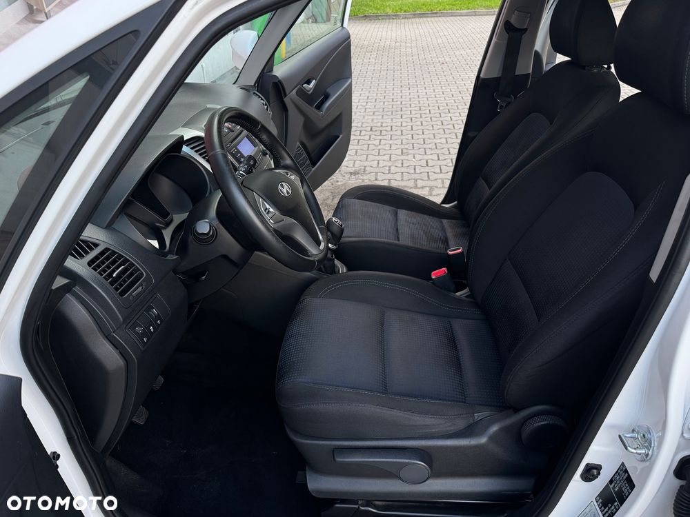 Hyundai ix20 - 17