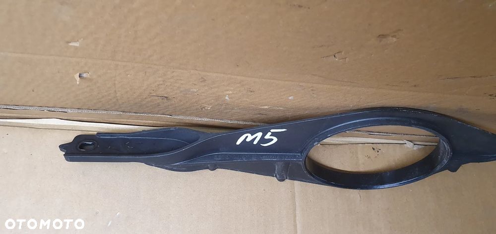 Rozpórka poprzeczka wspornik kielicha lewa BMW M5 G30 F90 8065851 - 2