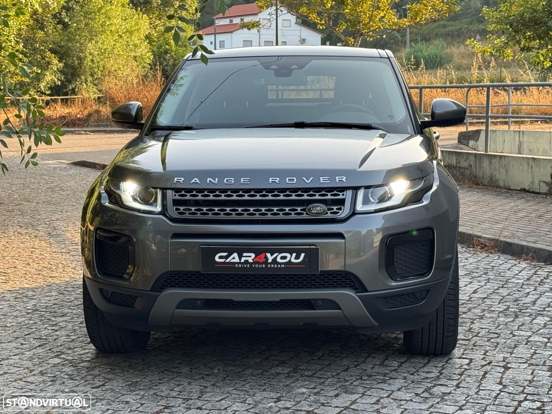 Land Rover Range Rover Evoque 2.0 TD4 Pure - 10