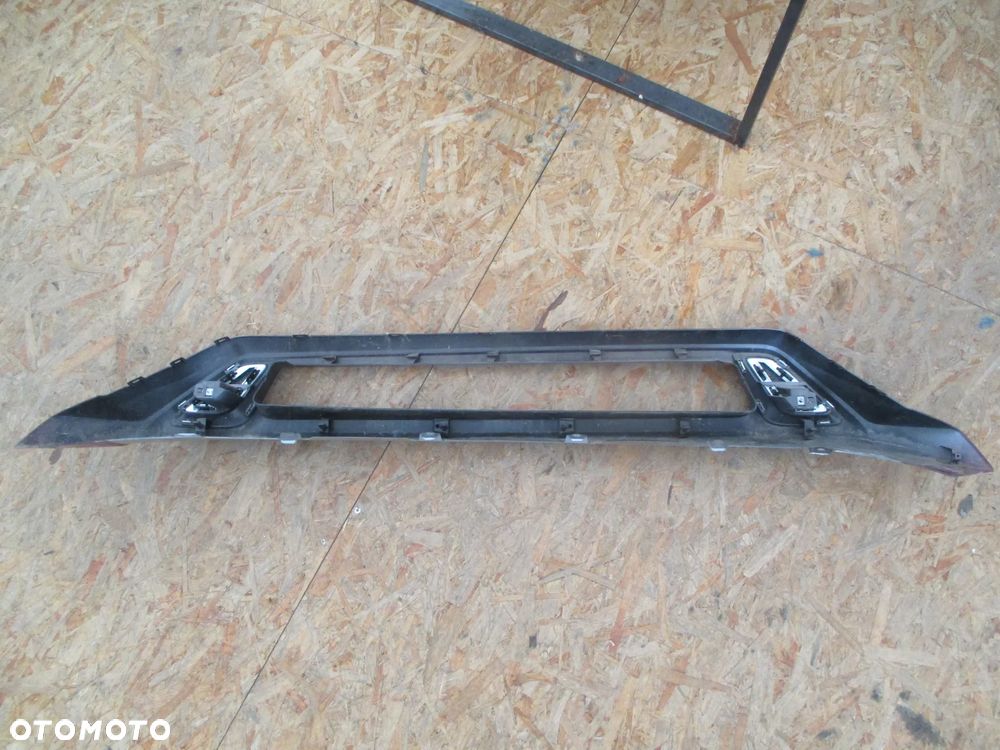 OUTLANDER III 2017- LIFT KRATKA ZDERZAKA CHROM - 2