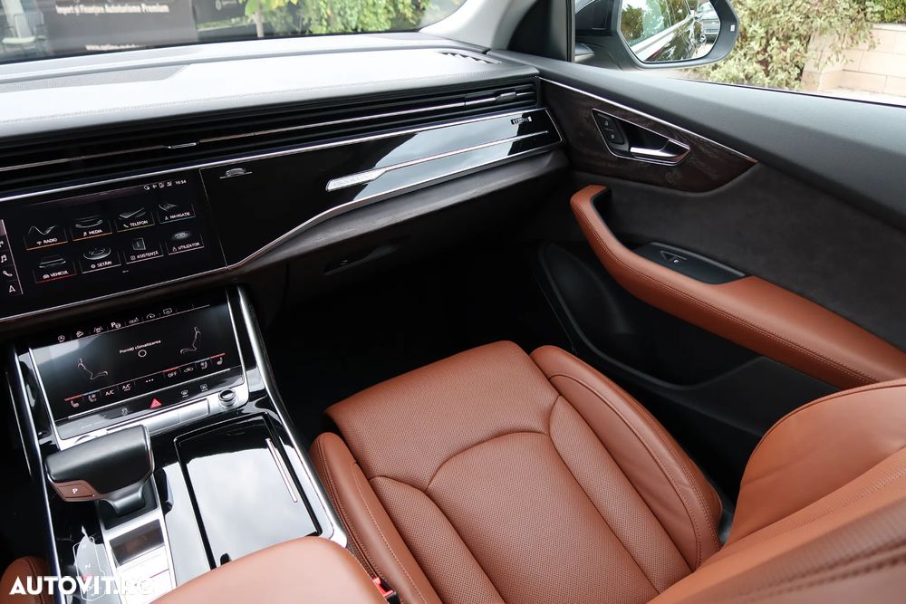Audi Q8 55 TFSI quattro Tiptronic MHEV - 16