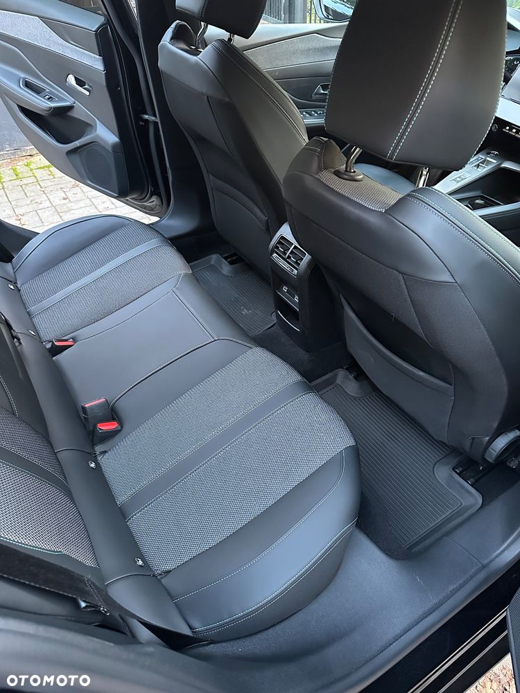 Peugeot 308 1.2 PureTech Allure Pack S&S EAT8 - 24