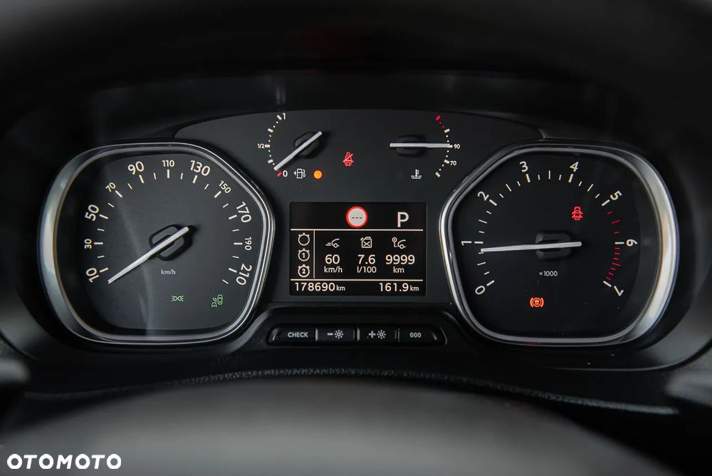 Peugeot Expert 2.0 BlueHDi 180 L1 EAT8 - 18