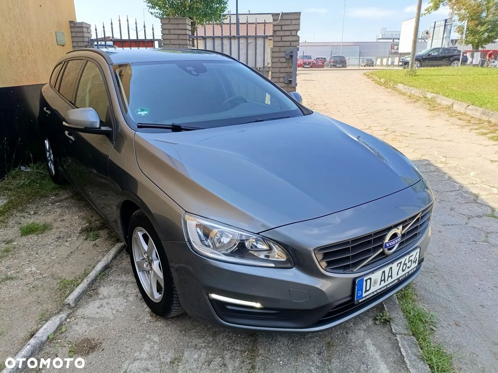 Volvo V60 D2 - 8
