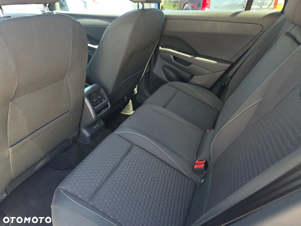 Volkswagen T-Roc 1.5 eTSI Life DSG - 13