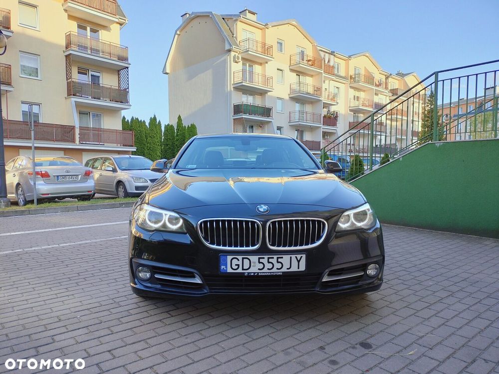 BMW Seria 5 520d xDrive - 2