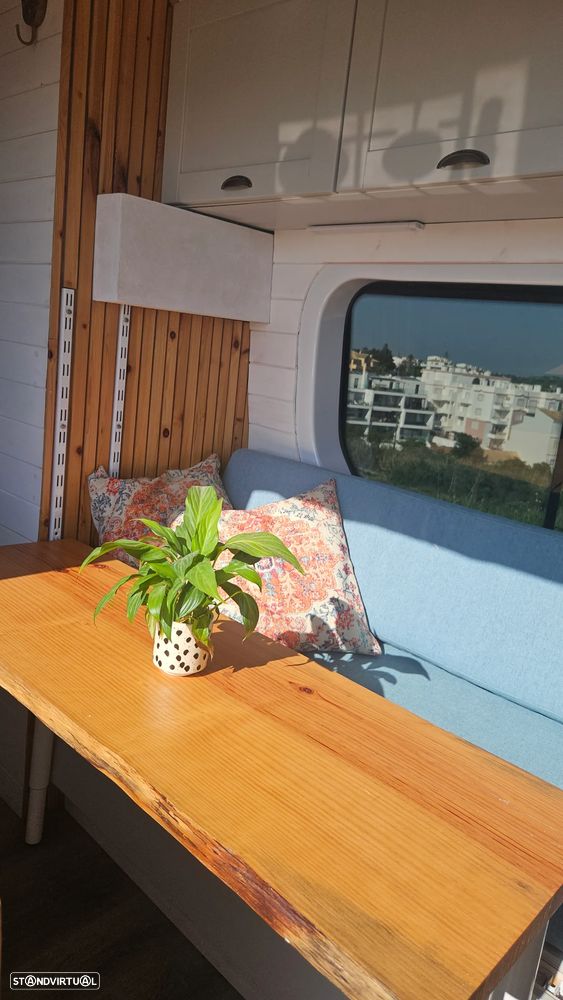 Mercedes-Benz Sprinter - 10