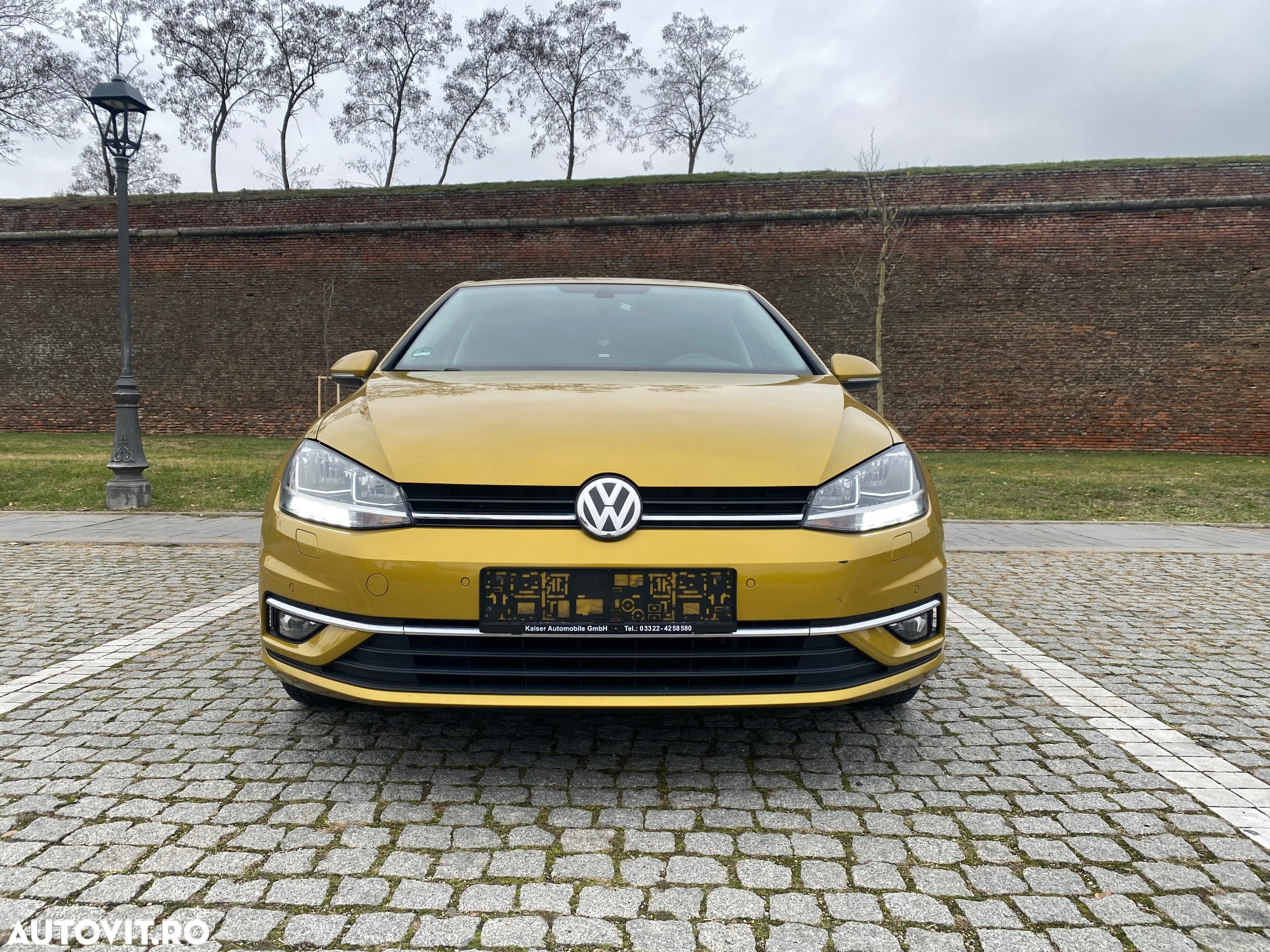 Volkswagen Golf 1.0 TSI (BlueMotion Technology) Comfortline - 2