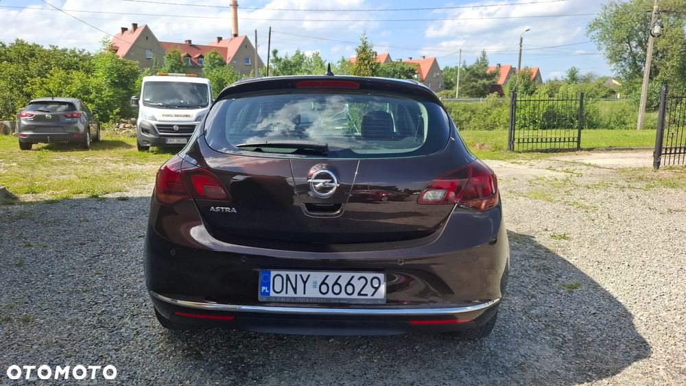 Opel Astra 1.4 T Cosmo S&S - 9