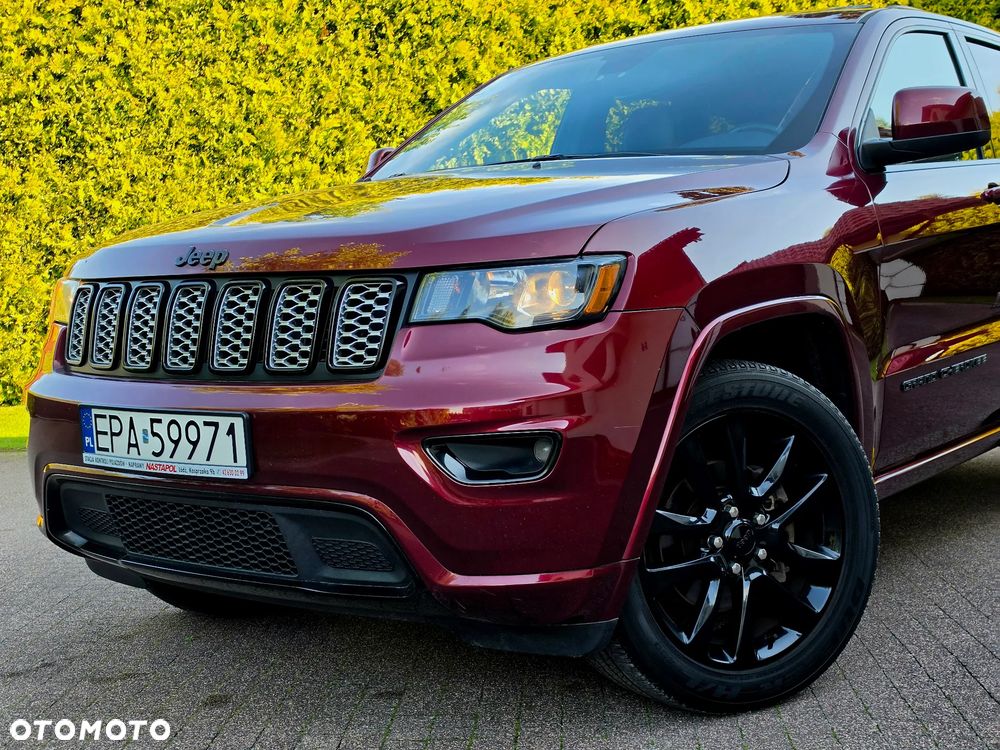 Jeep Grand Cherokee - 9