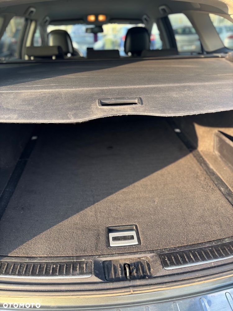 Toyota Avensis - 9