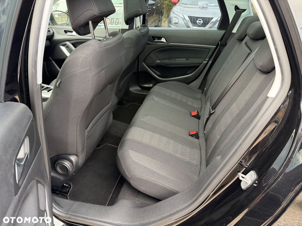 Peugeot 308 BlueHDi FAP 150 Stop & Start Allure - 21