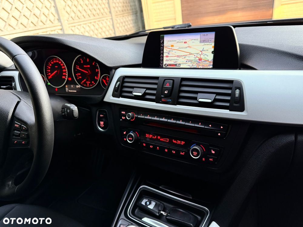 BMW Seria 3 320d - 13