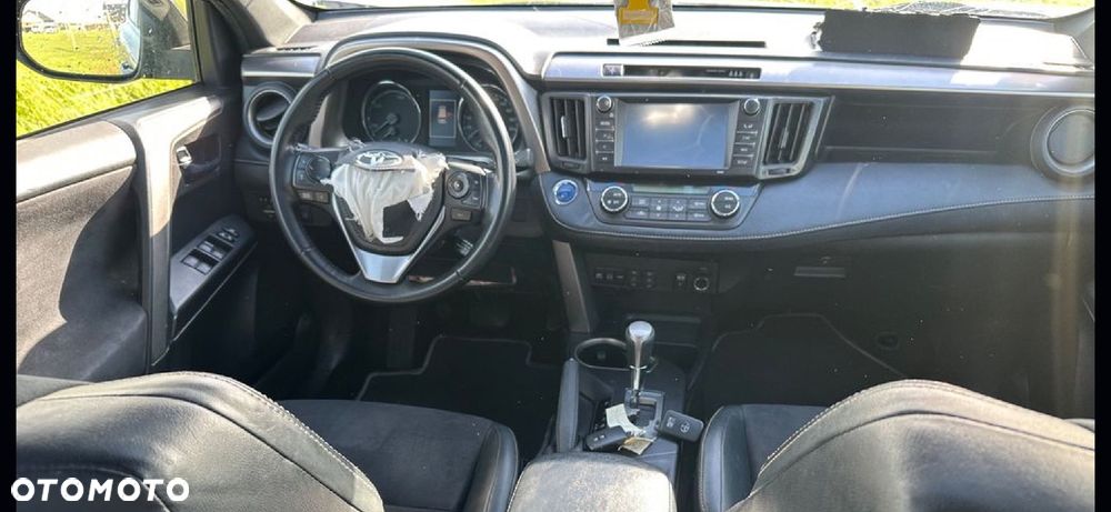 Toyota RAV4 2.5 4x4 Team Deutschland - 16