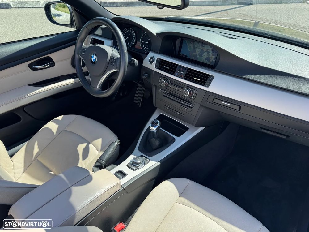 BMW 320 d Cabrio Exclusive - 4