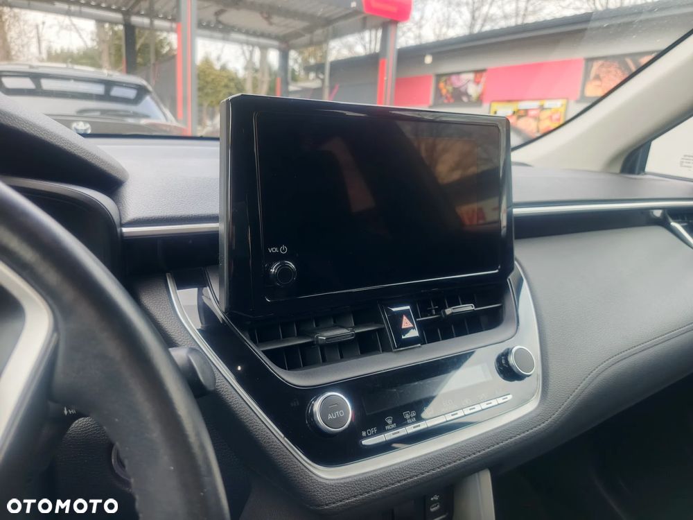 Toyota Corolla Cross - 11