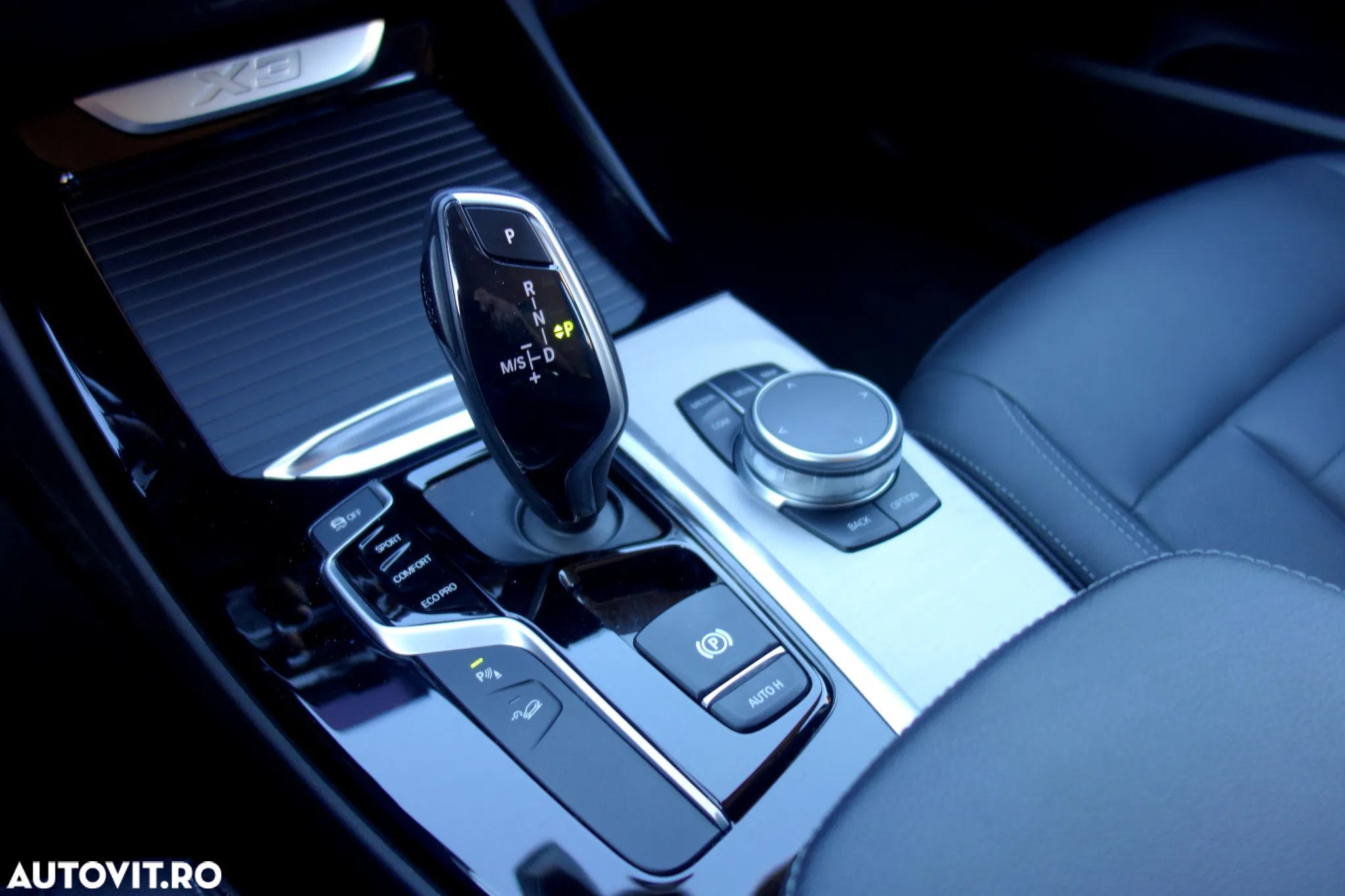 BMW X3 xDrive20i AT - 16