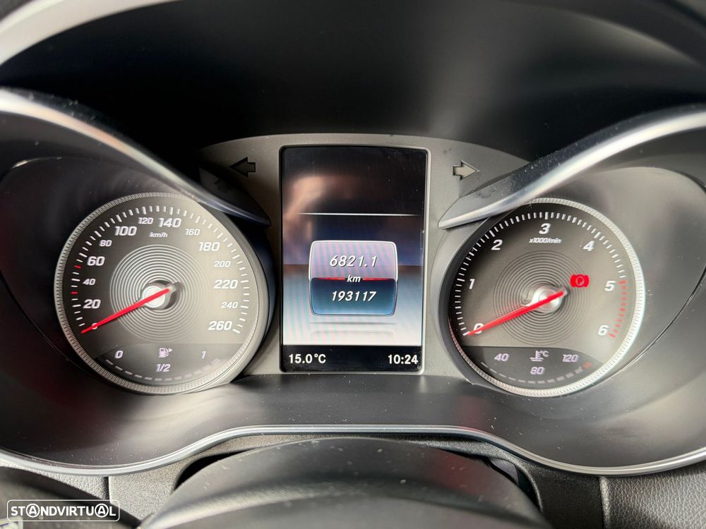 Mercedes-Benz C 180 d AMG Line - 14