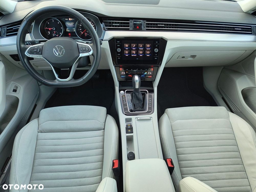Volkswagen Passat 2.0 TDI Elegance DSG - 15