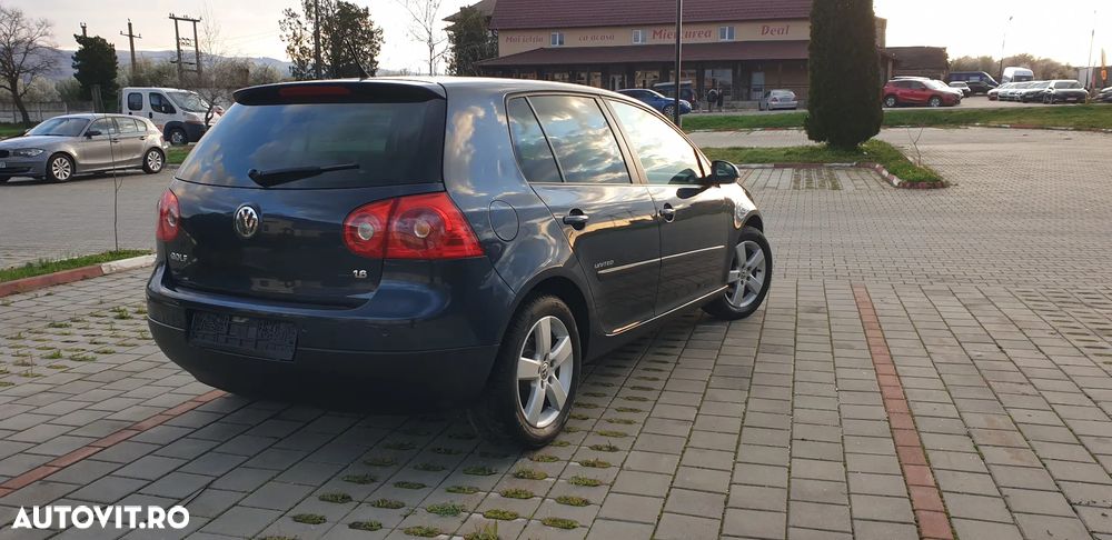 Volkswagen Golf 1.6 United - 4
