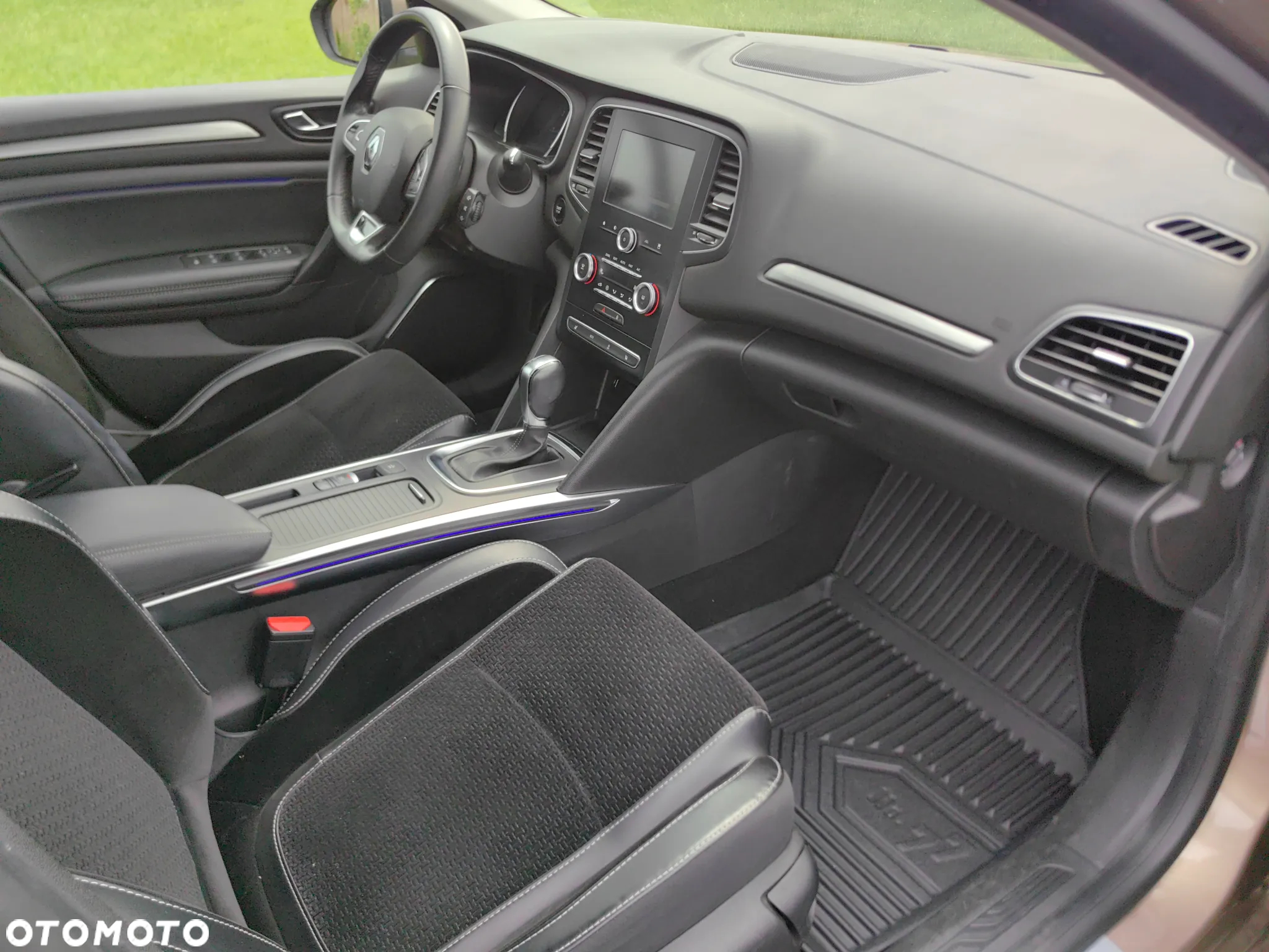 Renault Megane ENERGY TCe 130 EDC INTENS - 7