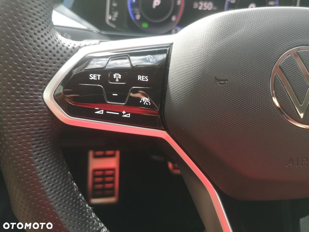 Volkswagen Arteon 2.0 TDI Elegance DSG - 17