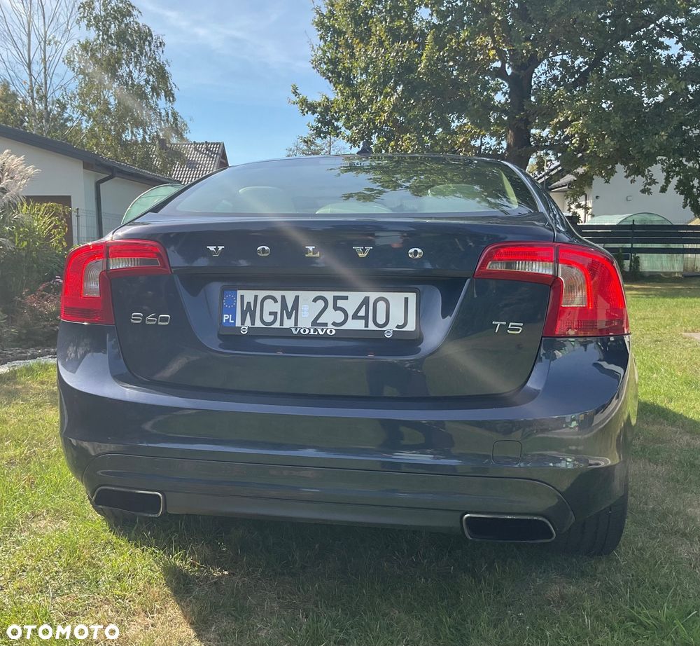 Volvo S60 T5 Drive-E Dynamic Edition (Momentum) - 2