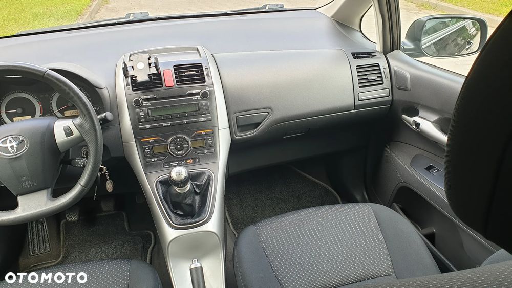 Toyota Auris 1.6 Sol - 13