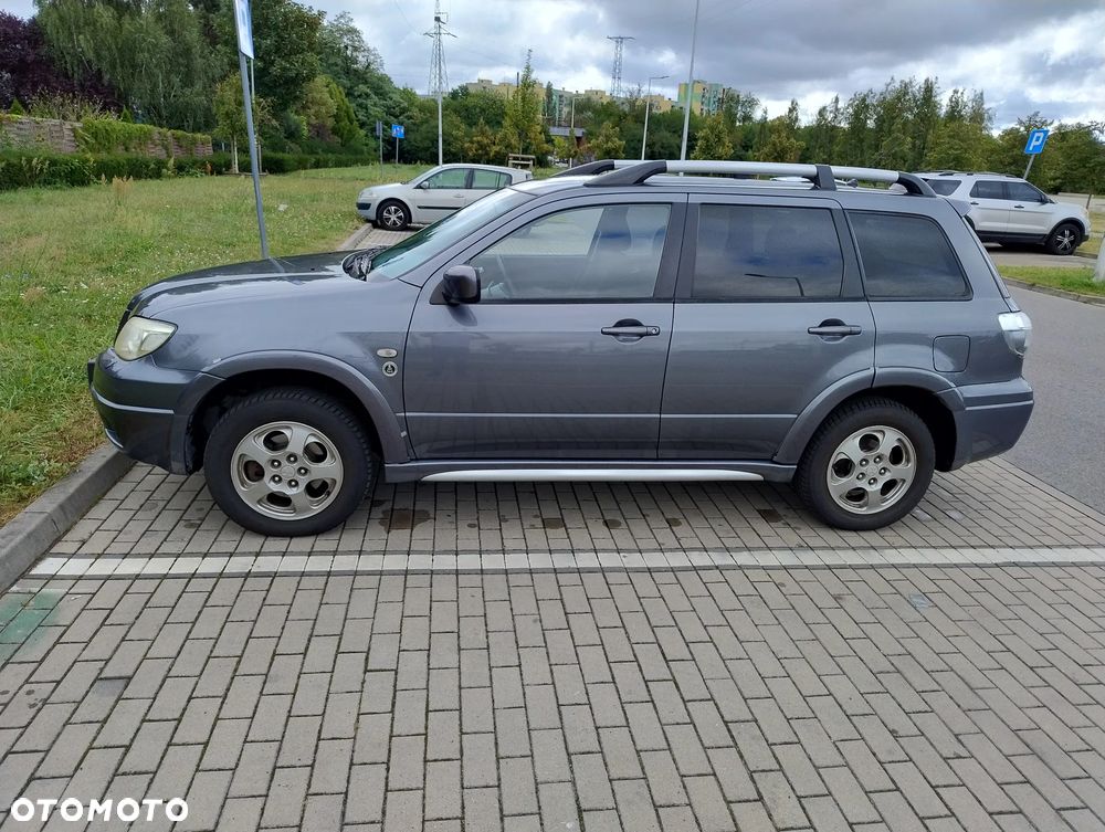 Mitsubishi Outlander 2.4 Dakar - 5