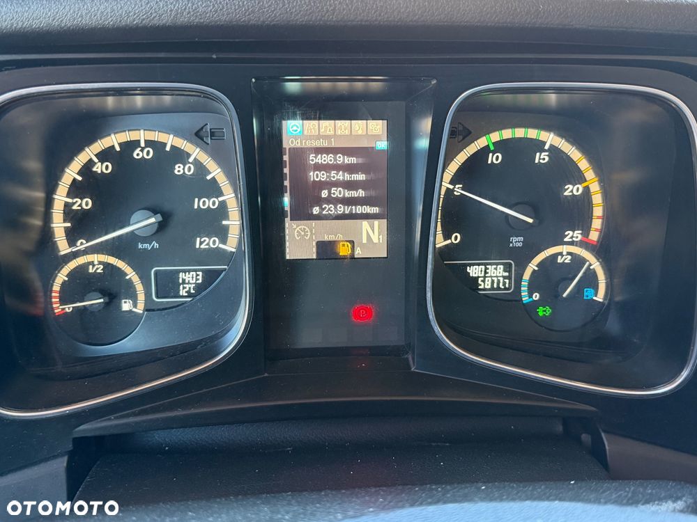 Mercedes-Benz Actros 1845 GigaSpace Xenon Navi nowy tachograf - 17