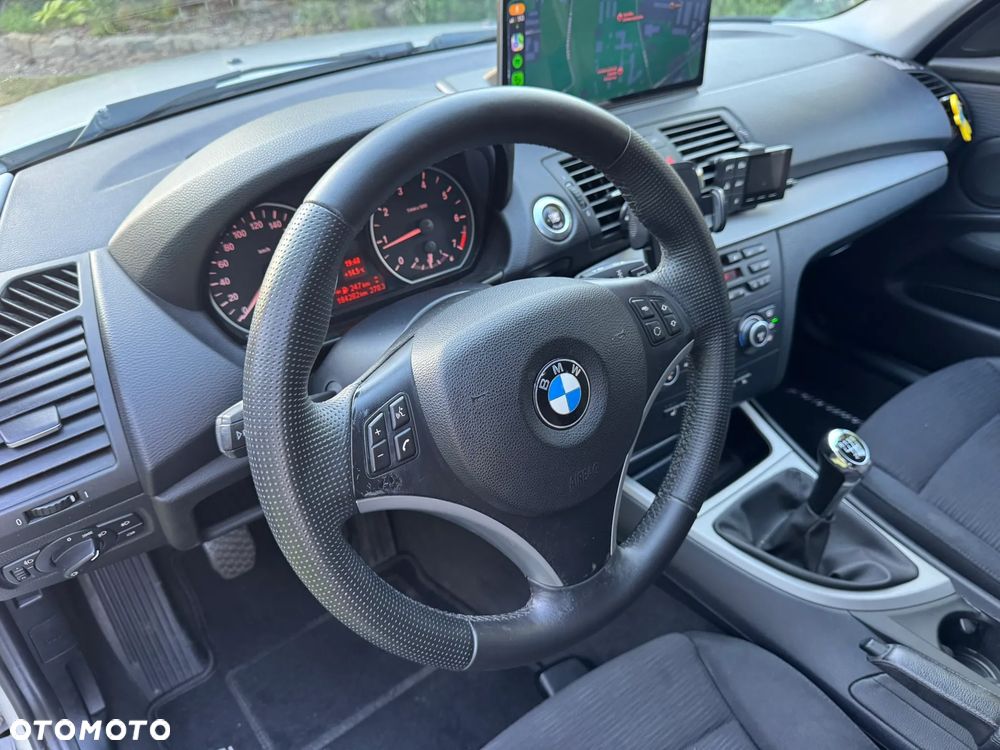 BMW Seria 1 116i - 22