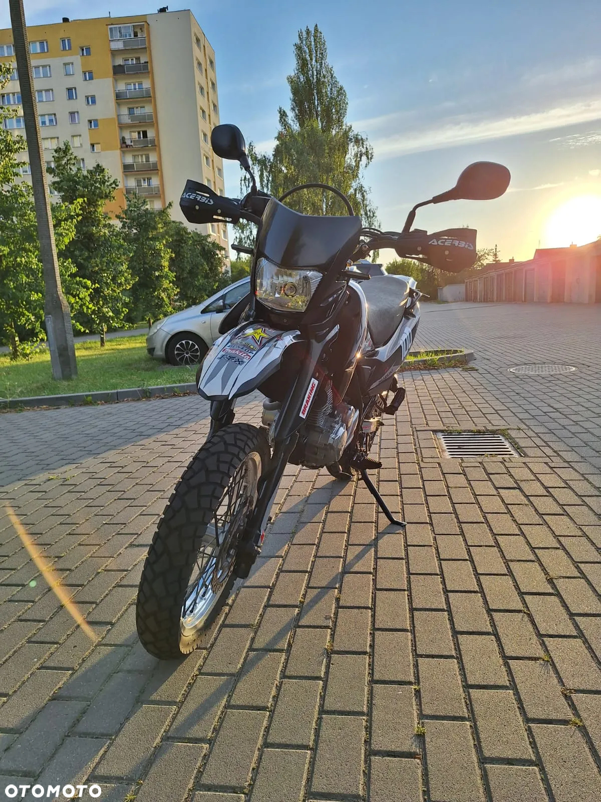 Suzuki DR