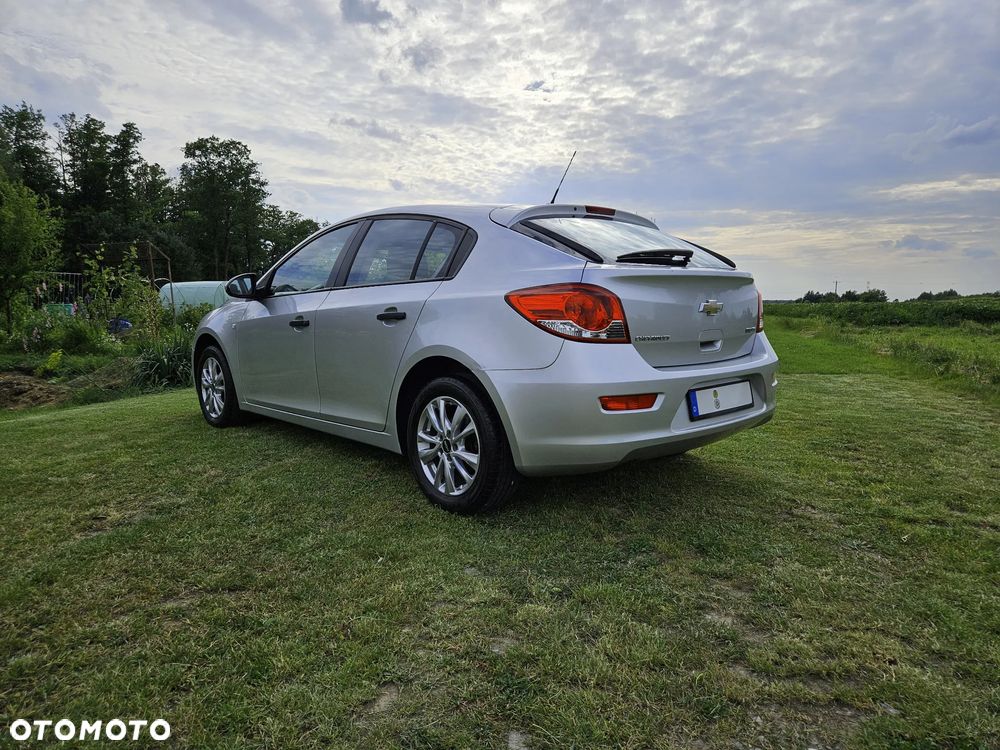 Chevrolet Cruze - 8