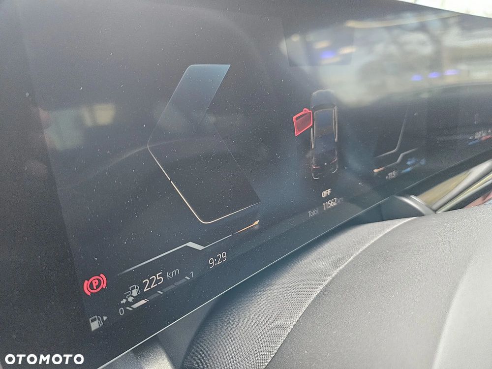 BMW Seria 5 530e PHEV - 12