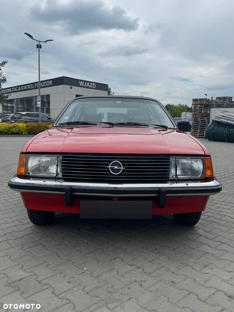 Opel Rekord E 2.0 GL - 3