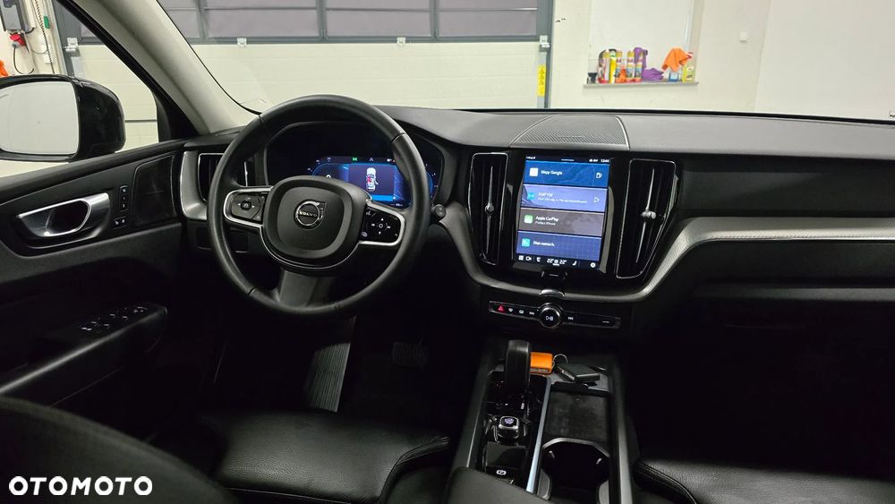 Volvo XC 60 B4 D Plus Dark - 6