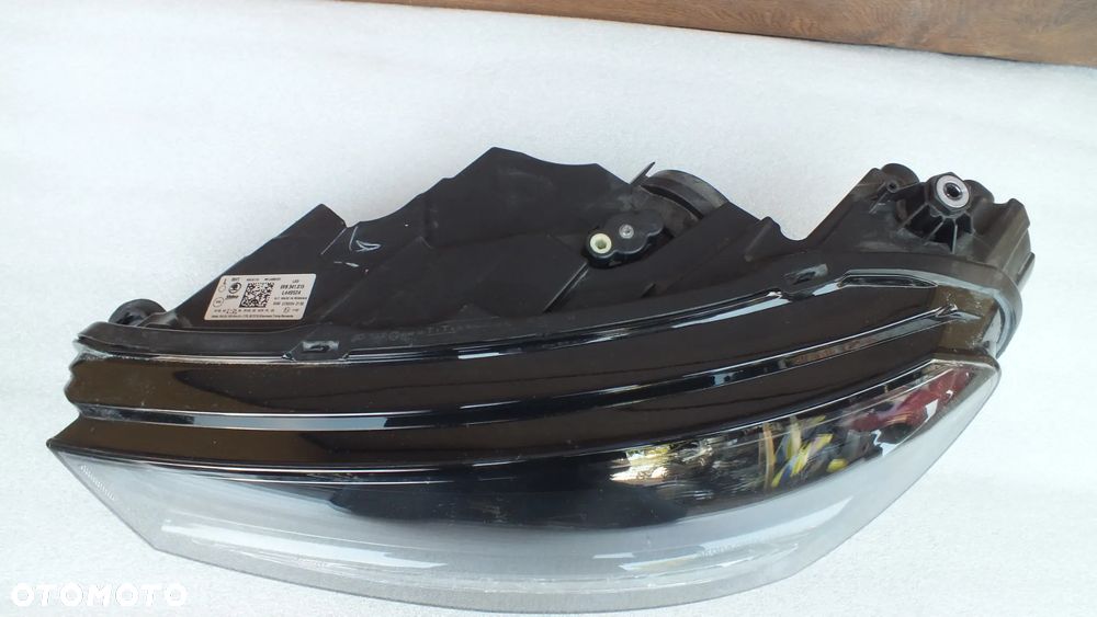 Lampa przednia lewa prawa Skoda Fabia IV  6VB941016 - 10