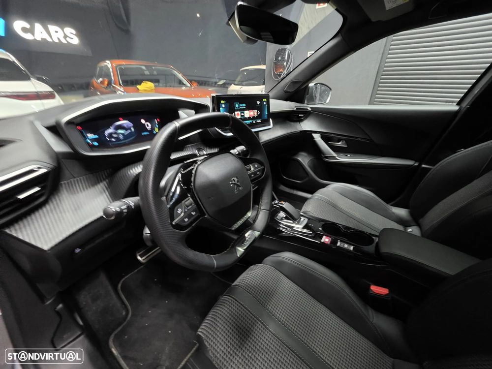 Peugeot e-2008 50 kWh GT Line - 32