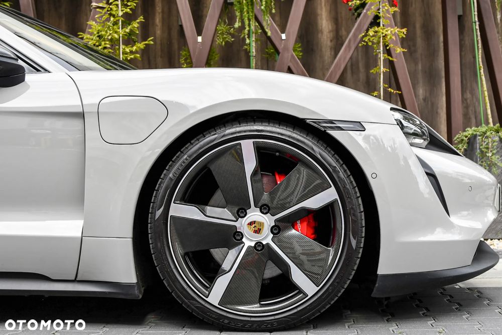 Porsche Taycan 4S Performance Plus - 10