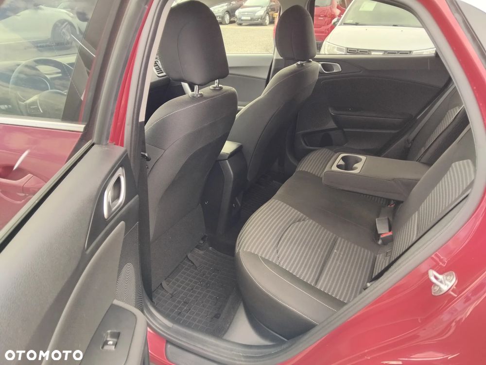 Kia XCeed 1.5 T-GDI M DCT - 25