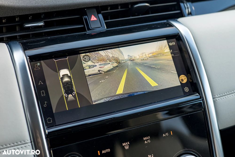 Land Rover Discovery Sport 2.0 D165 R-Dynamic MHEV SE - 23