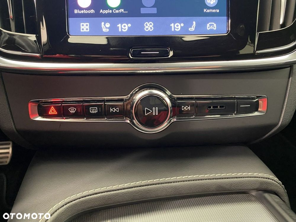 Volvo V90 B5 D AWD R-Design - 19