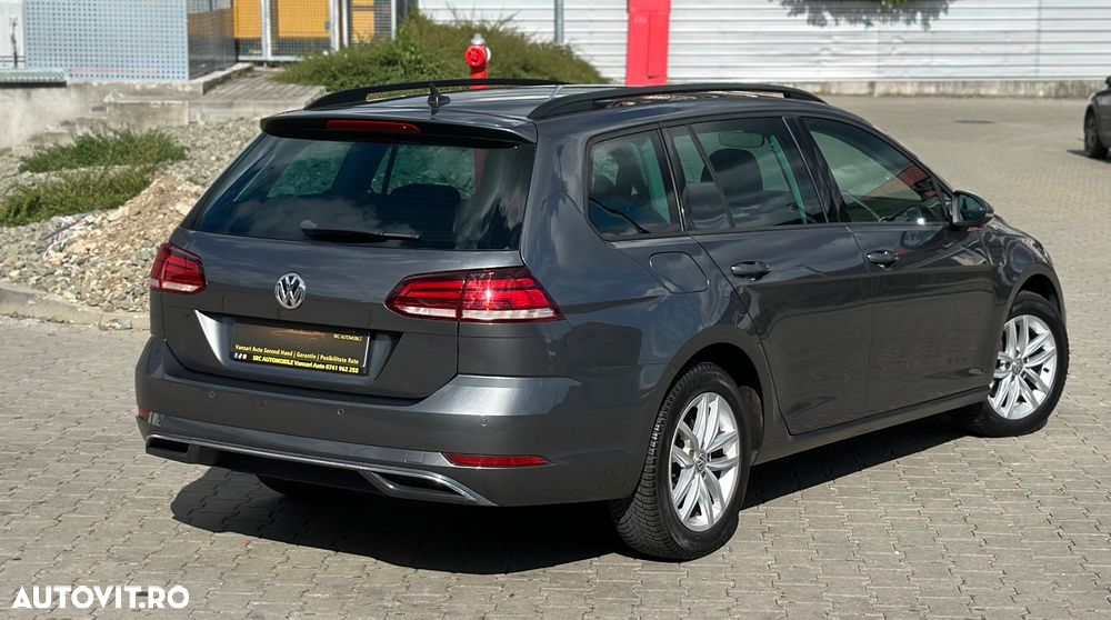 Volkswagen Golf 1.6 TDI Highline - 4