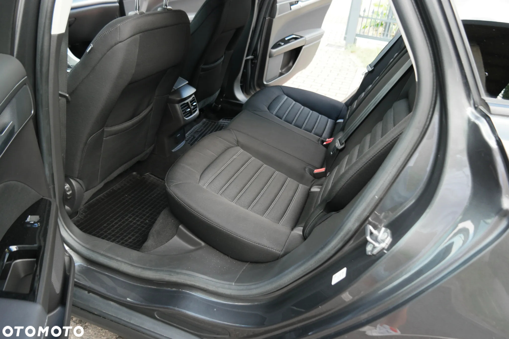 Ford Mondeo - 21