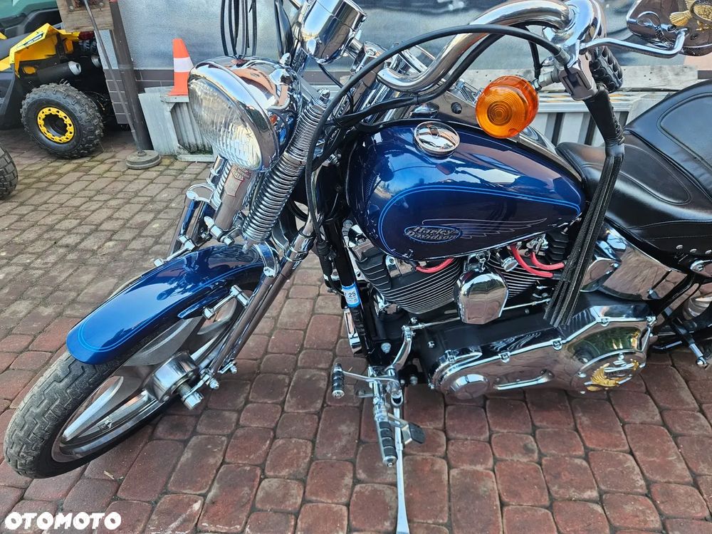 Harley-Davidson Softail Standard - 3