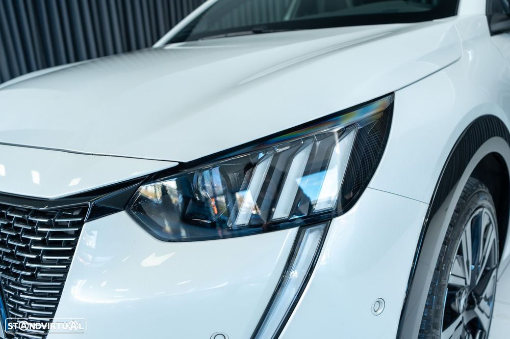 Peugeot 208 PureTech 100 EAT8 GT Pack - 34