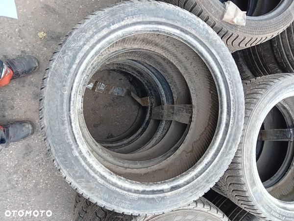 Opona Hankook Wintercept Evo 2 235/45R18 używana zima