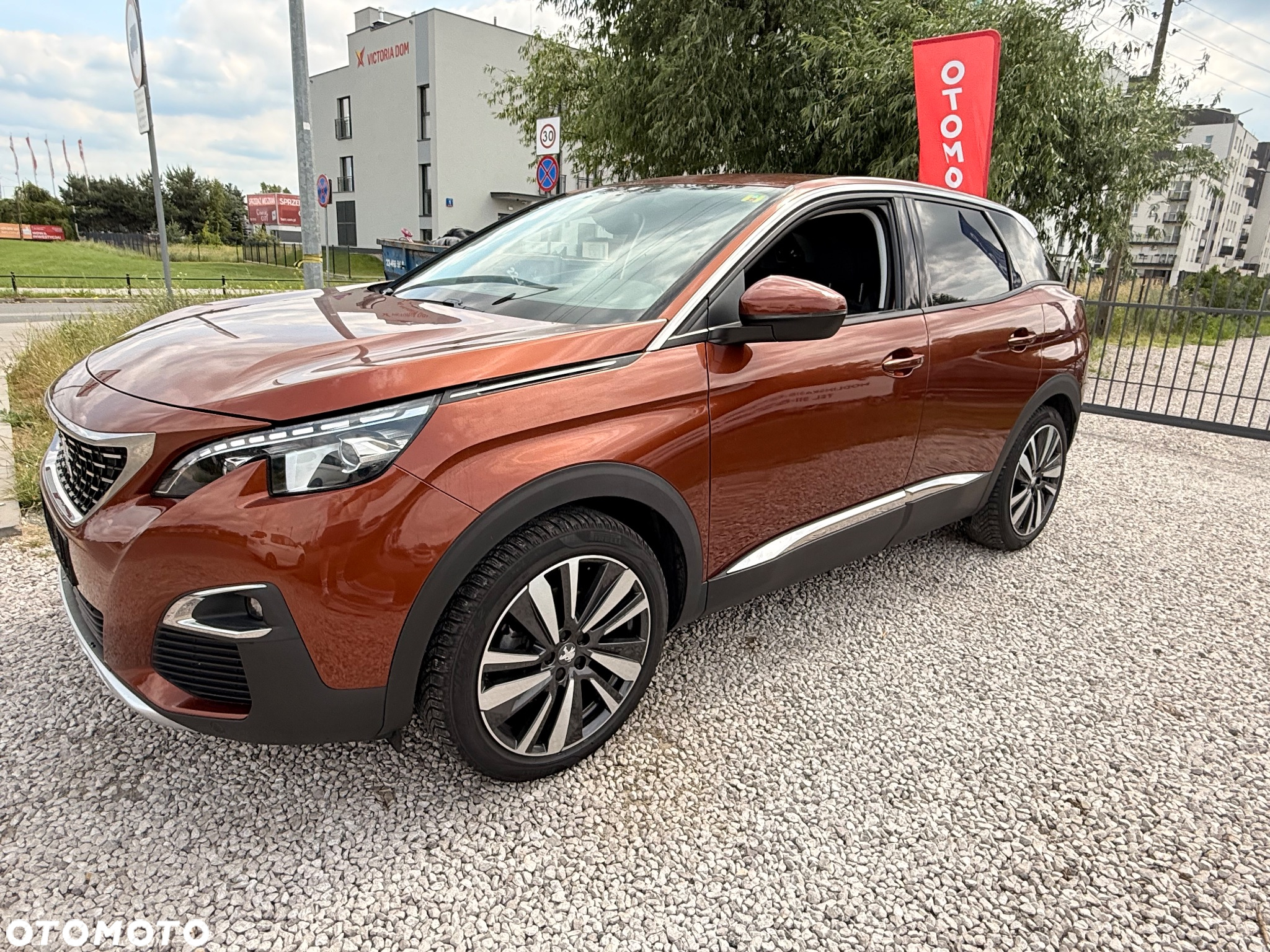 Peugeot 3008 1.2 PureTech Allure Pack S&S EAT8 - 33