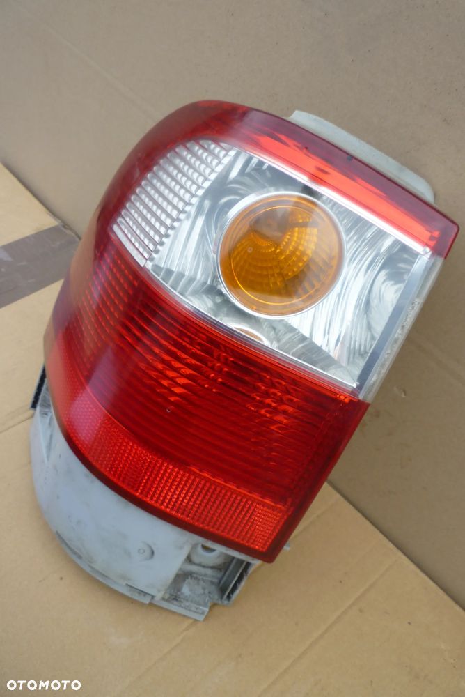 lampa lewy tył Galaxy Sharan lift Hella Europa - 2